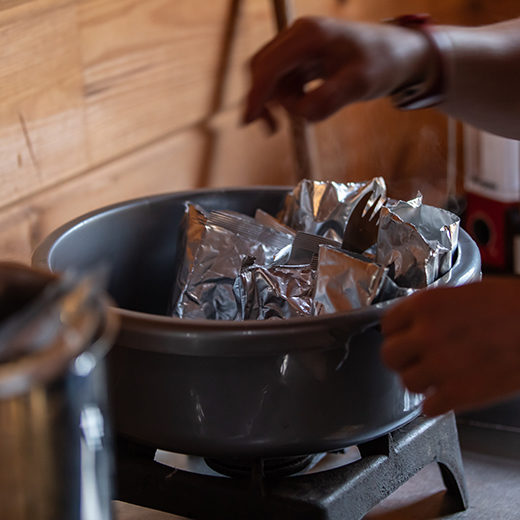 EBD_Aberdovey_cabin_cooking_close_up_520x520